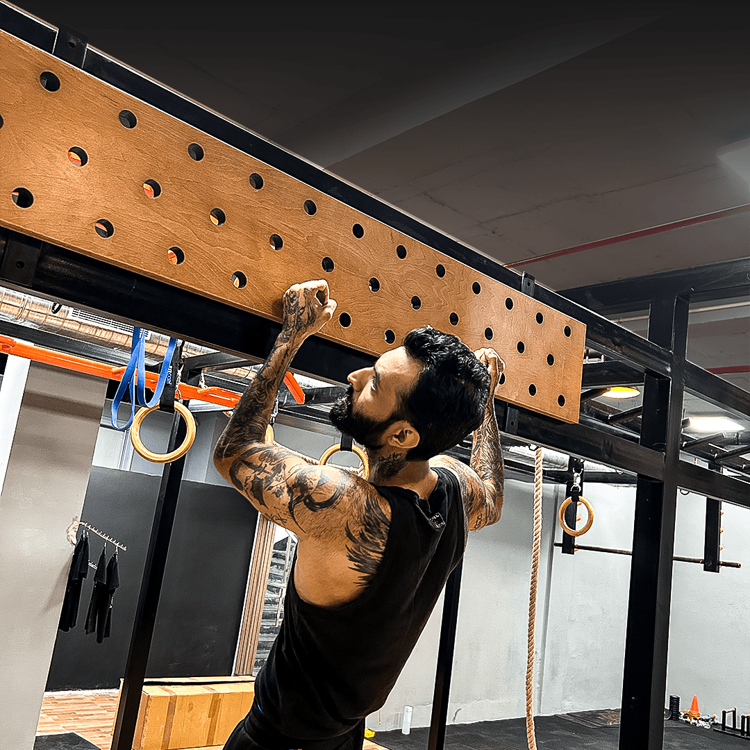 Calineo Peg Board — Calisthenics equipment by Calineo
